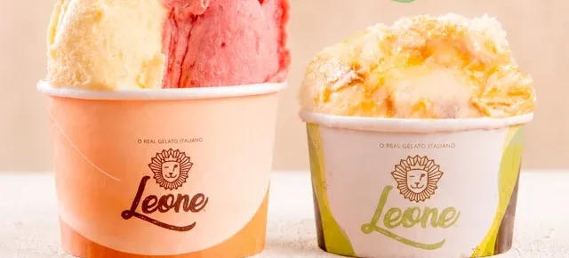 Dois copos de gelato Leone